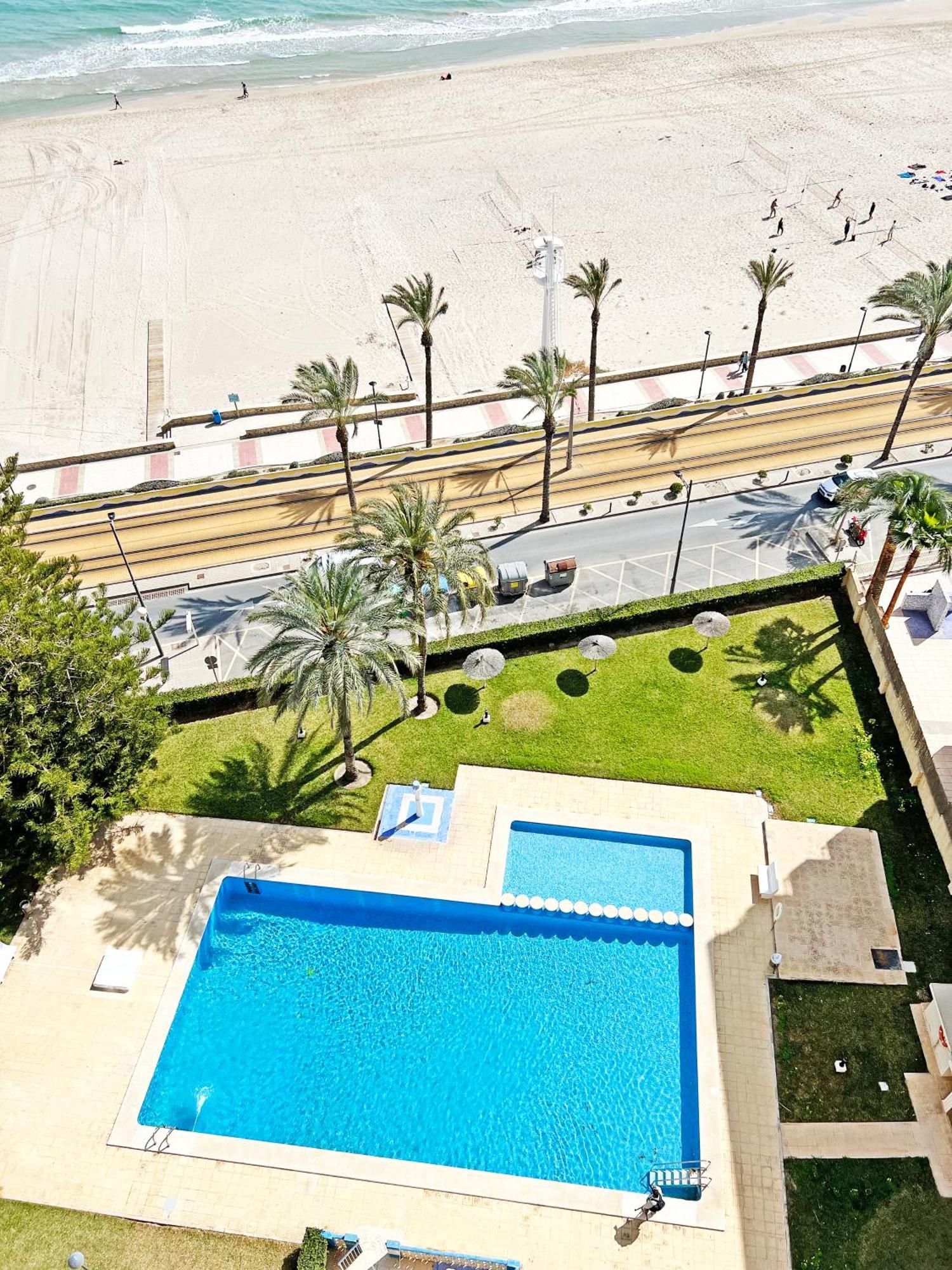 Oasis Frente Al Mar. Parking Gratis Apartamento El Campello Exterior foto