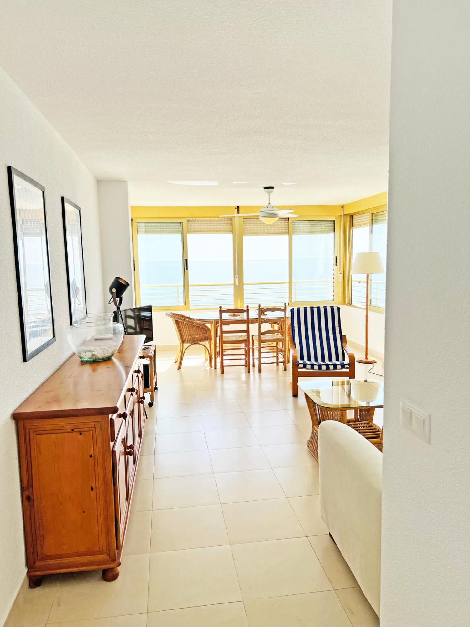 Oasis Frente Al Mar. Parking Gratis Apartamento El Campello Exterior foto