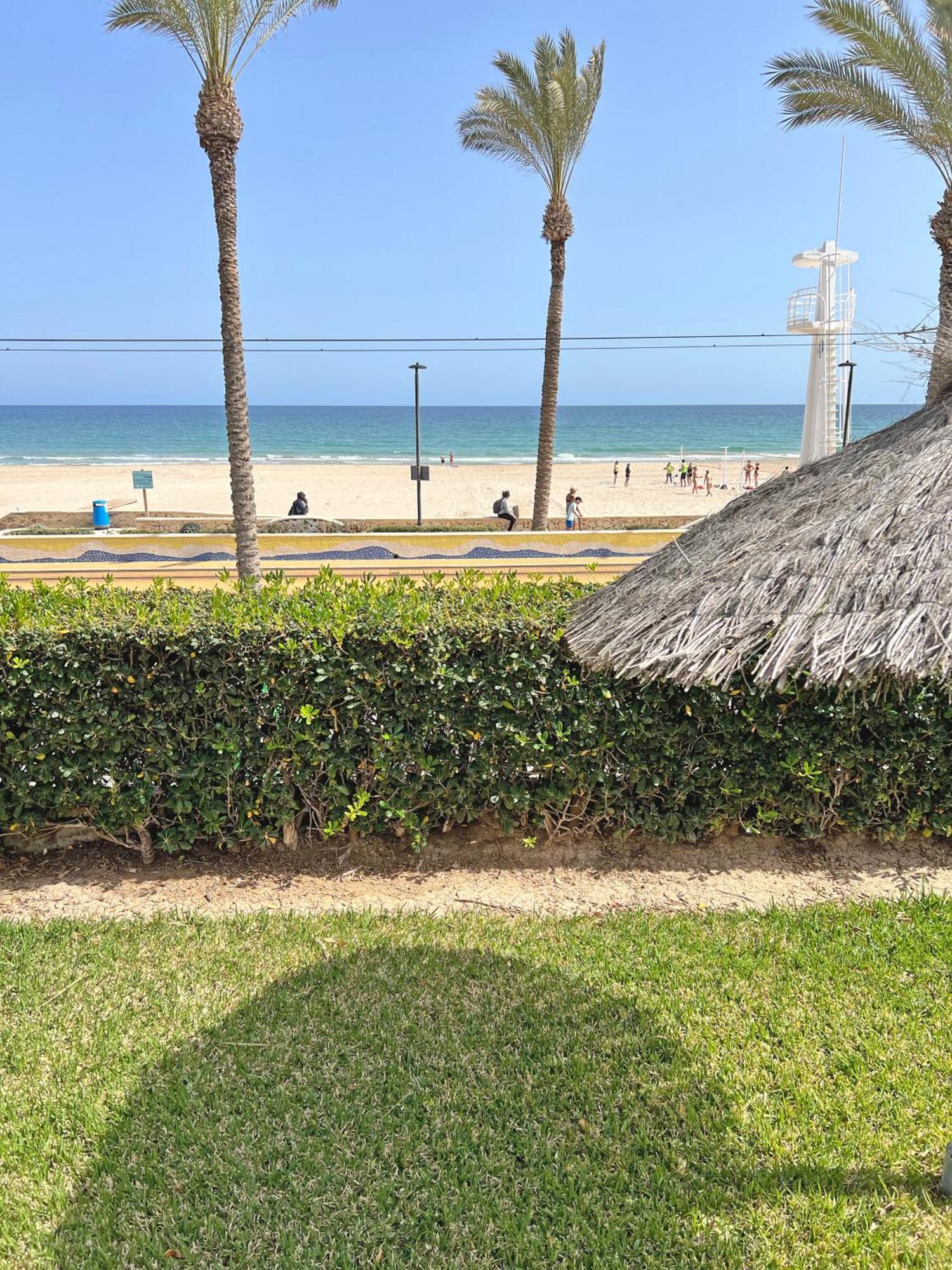 Oasis Frente Al Mar. Parking Gratis Apartamento El Campello Exterior foto